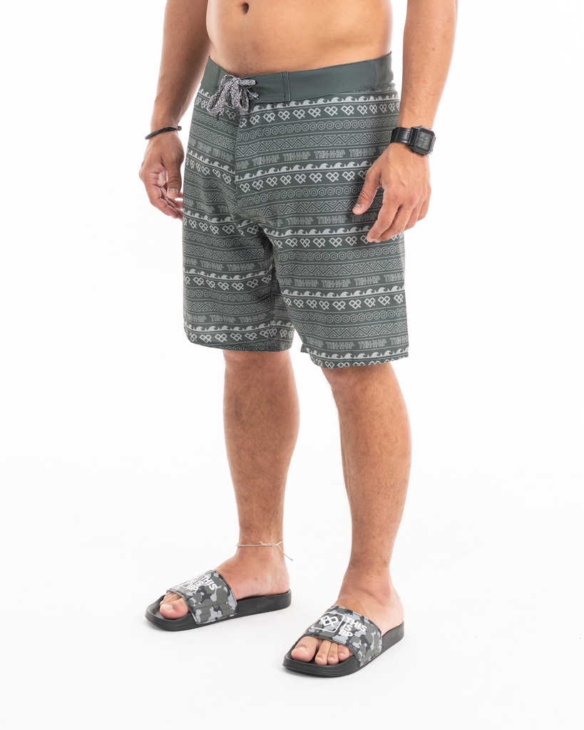 064215135 (4).jpg