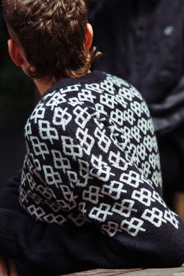 SWEATER - SIBERIA
