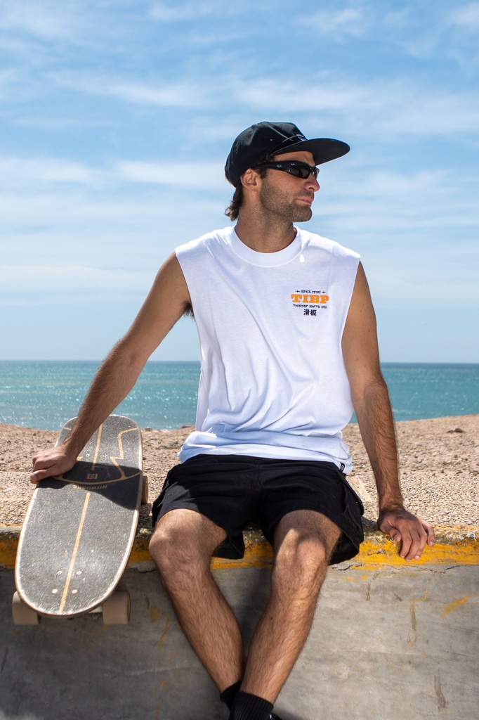 REMERA SIN MANGA - PROTECTORES