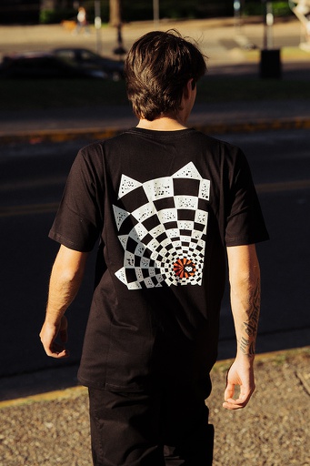 [031215H33] REMERA MC - SKA