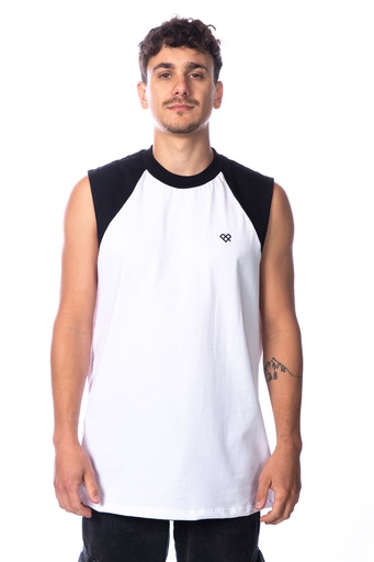 [032215011] REMERA SIN MANGA RELAXED FIT - MIKE