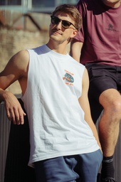 [032215024] REMERA SM - GARRAS